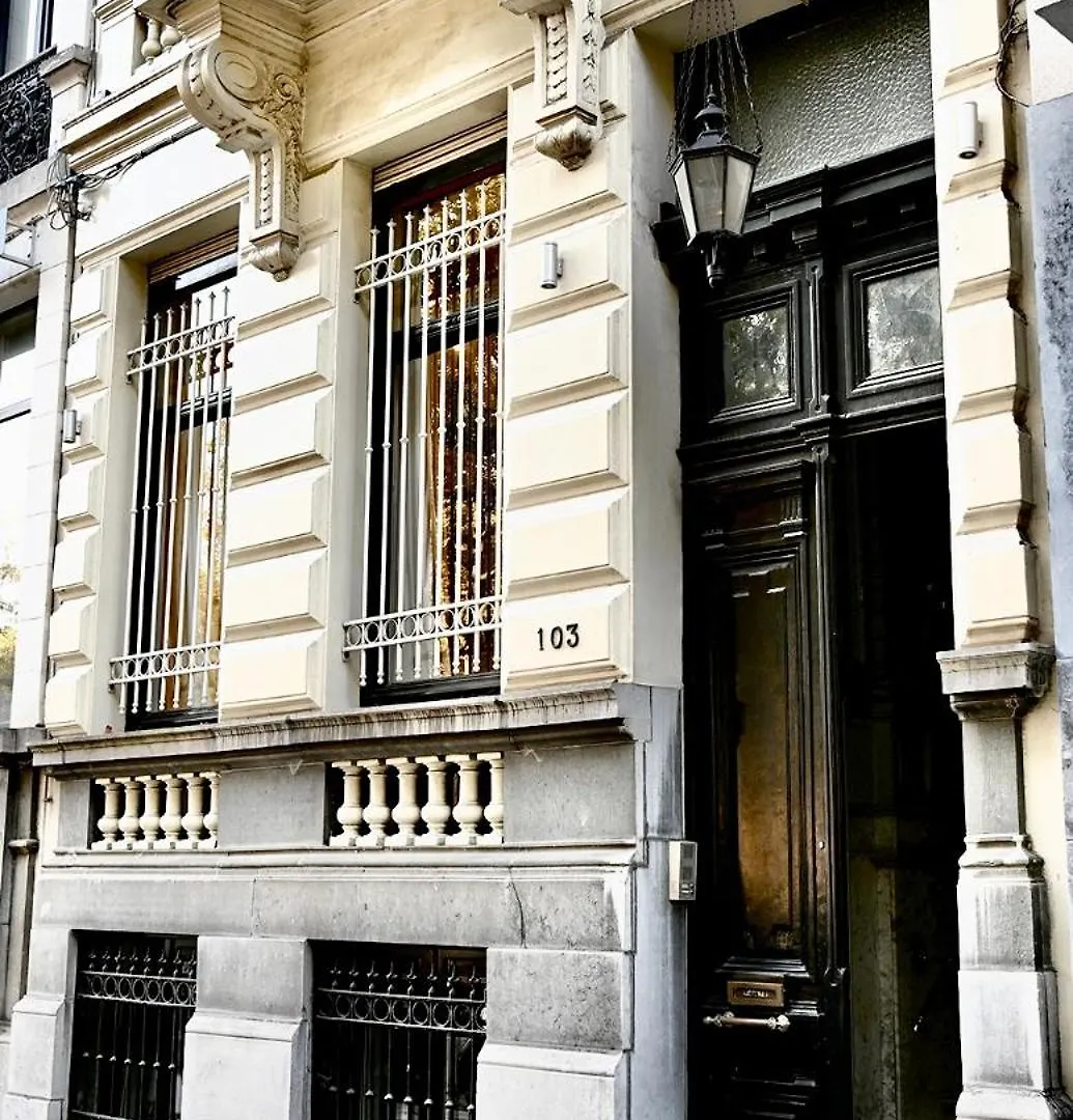 Le Papillon Antwerp Apartment