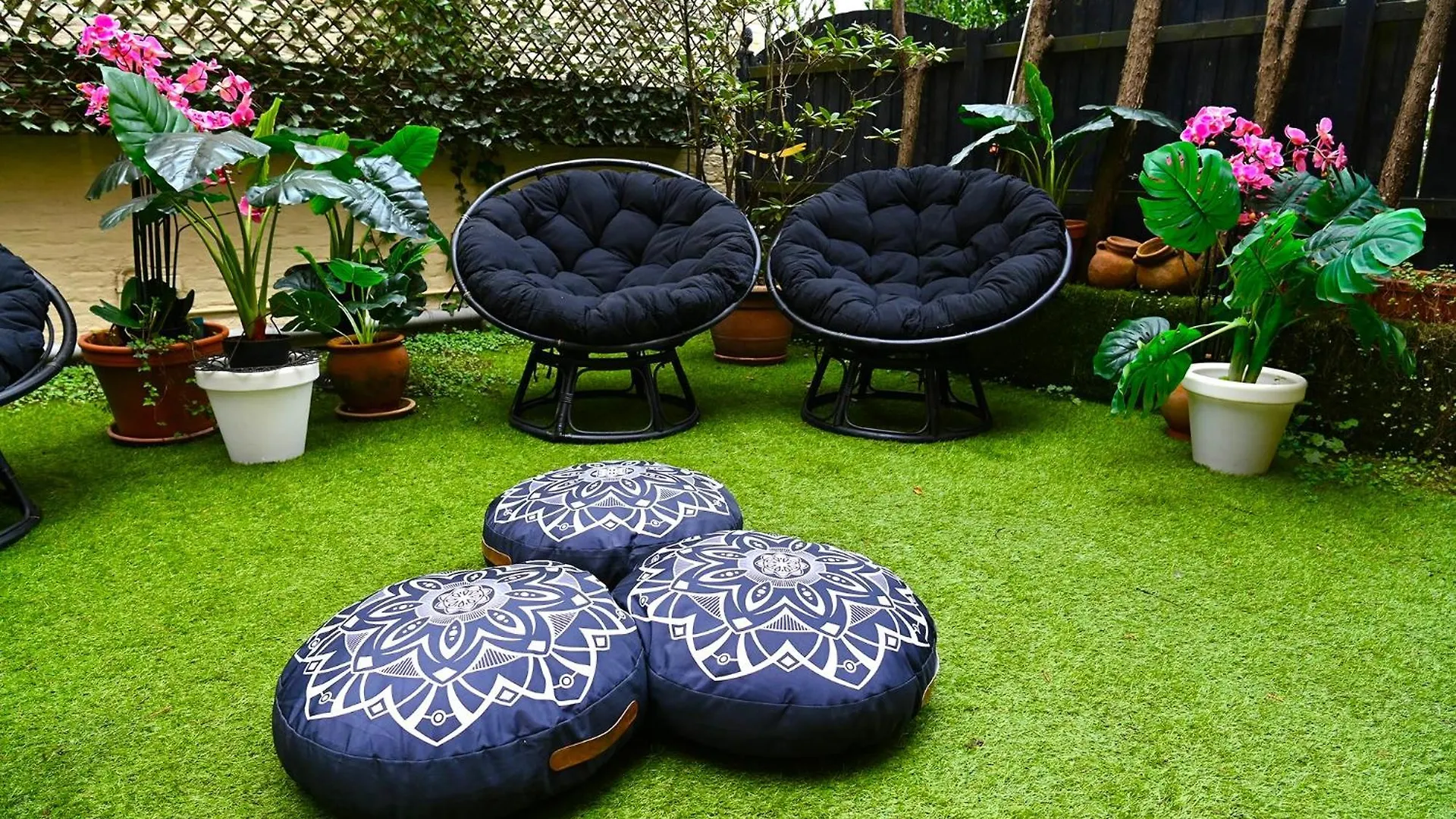 Le Papillon Antwerp Apartment