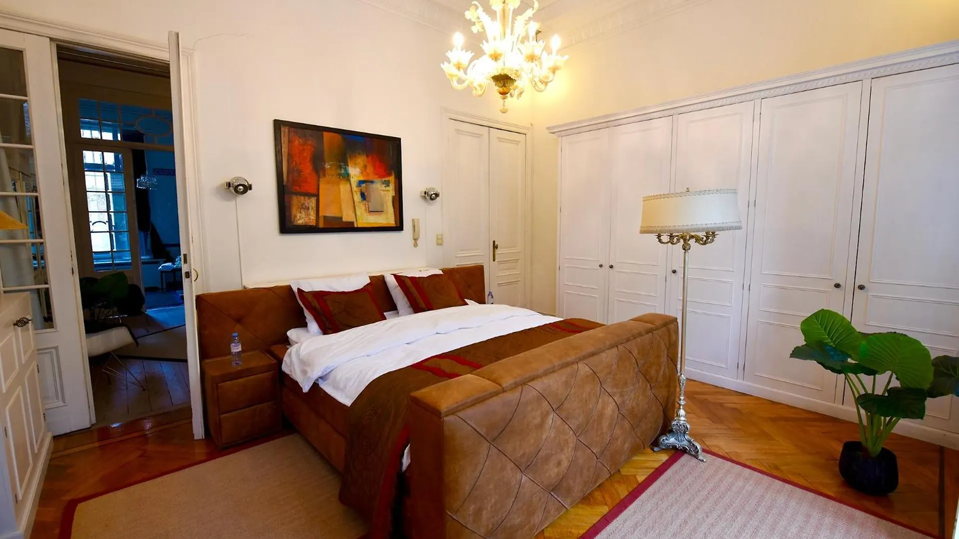 Le Papillon Antwerp Apartment